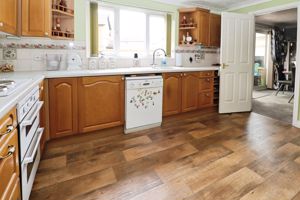 Barrell Close Frating - click for photo gallery